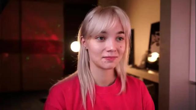 Image 12 of ileanacampbel Stream on Chaturbate on 3 months ago
