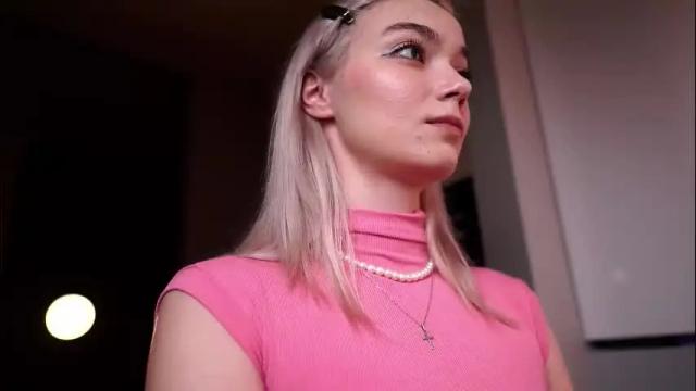 Image 12 of ileanacampbel Stream on Chaturbate on 3 months ago