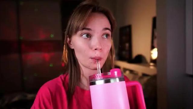 Image 8 of ileanacampbel Stream on Chaturbate on 1 month ago