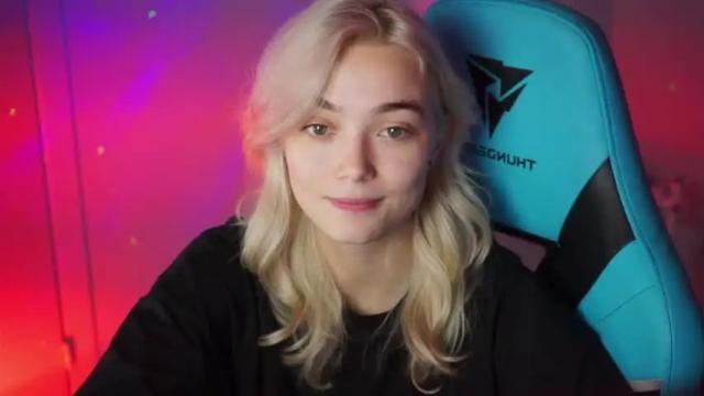 Image 12 of ileanacampbell Stream on Chaturbate on 16 months ago
