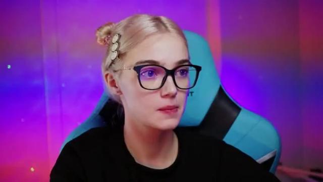 Image 2 of ileanacampbell Stream on Chaturbate on 15 months ago