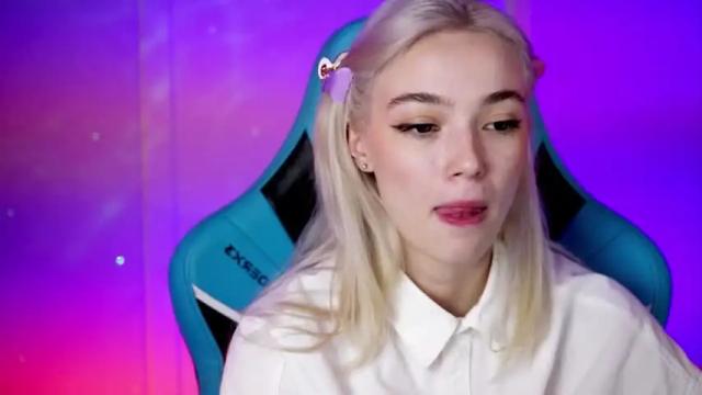 Image 3 of ileanacampbell Stream on Chaturbate on 15 months ago