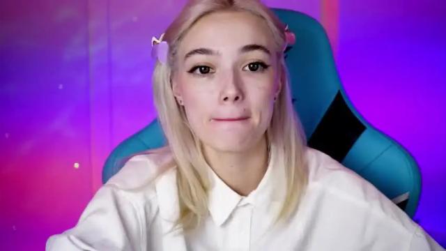 Image 4 of ileanacampbell Stream on Chaturbate on 15 months ago