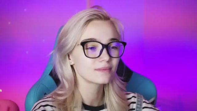 Image 12 of ileanacampbell Stream on Chaturbate on 14 months ago