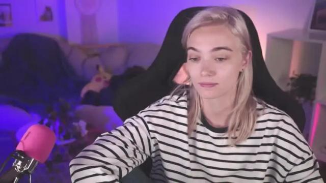 Image 3 of ileanacampbell Stream on Chaturbate on 14 months ago