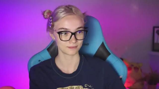 Image 6 of ileanacampbell Stream on Chaturbate on 13 months ago