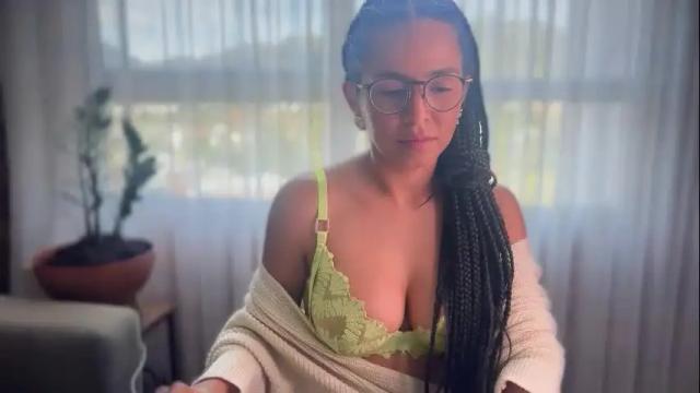Image 6 of illaroom Stream on Chaturbate on 11 days ago