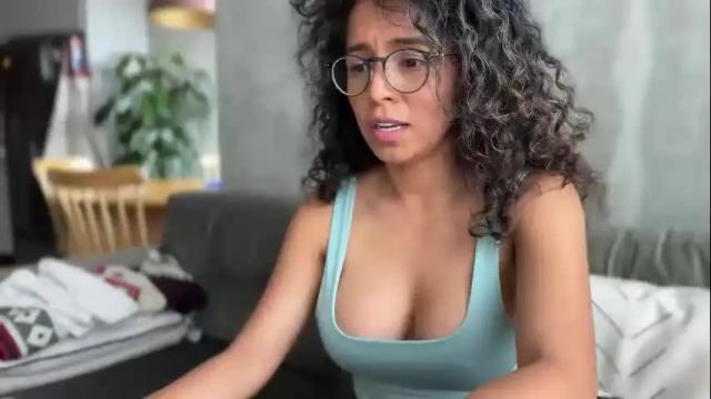 Image 12 of illaroom Stream on Chaturbate on 1 month ago