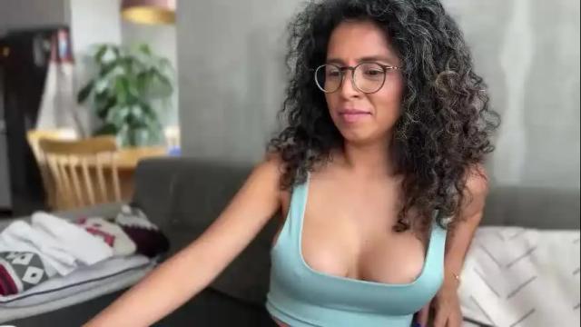 Image 7 of illaroom Stream on Chaturbate on 1 month ago