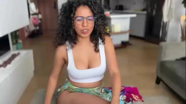 Image 3 of illaroom Stream on Chaturbate on 1 month ago