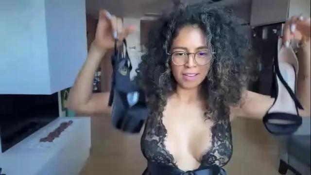Image 11 of illaroom Stream on Chaturbate on 1 month ago