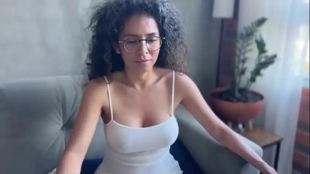 Image 3 of illaroom Stream on Chaturbate on 9 days ago