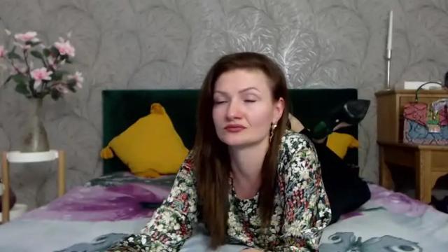 Image 2 of illegalbeauty87 Stream on Chaturbate on 14 months ago