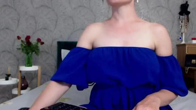 Image 12 of illegalbeauty87 Stream on Chaturbate on 12 months ago