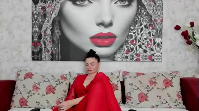 Image 7 of illegalbeauty87 Stream on Chaturbate on 5 days ago