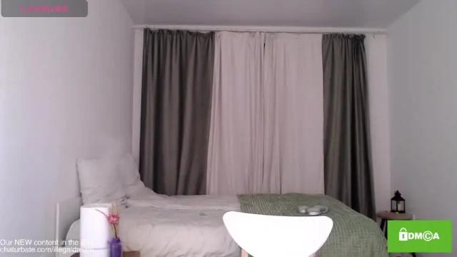 Image 6 of illegaldream Stream on Chaturbate on 1 month ago