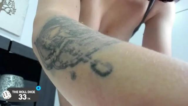 Image 2 of illegallymilk Stream on Chaturbate on 19 months ago