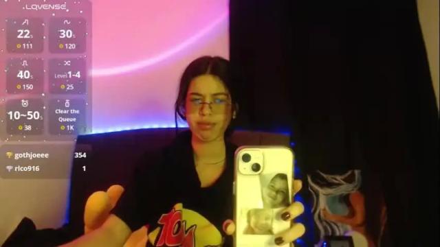 Image 2 of ily_bea Stream on Chaturbate on 21 days ago