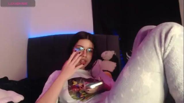 Image 2 of ily_bea Stream on Chaturbate on 17 days ago