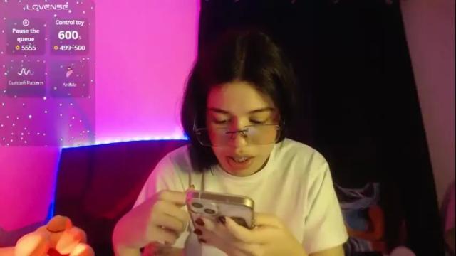 Image 3 of ily_bea Stream on Chaturbate on 6 days ago