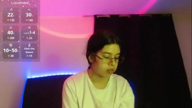 Image 2 of ily_bea Stream on Chaturbate on 3 days ago