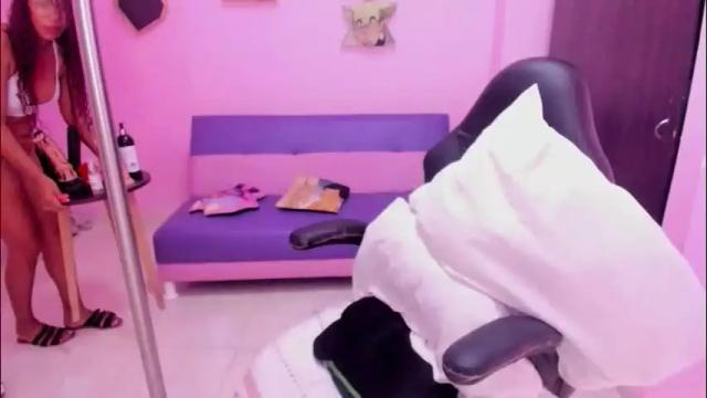 Image 3 of im_a_slut40 Stream on Chaturbate on 1 month ago