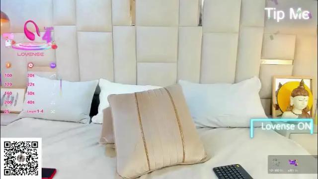 Image 10 of im_ahsley Stream on Chaturbate on 2 months ago