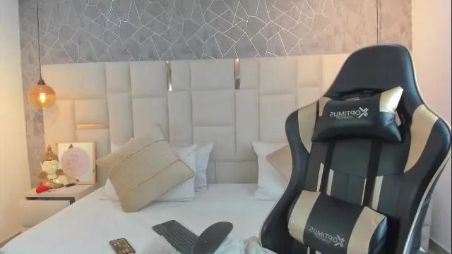 Image 2 of im_alaya Stream on Chaturbate on 24 days ago