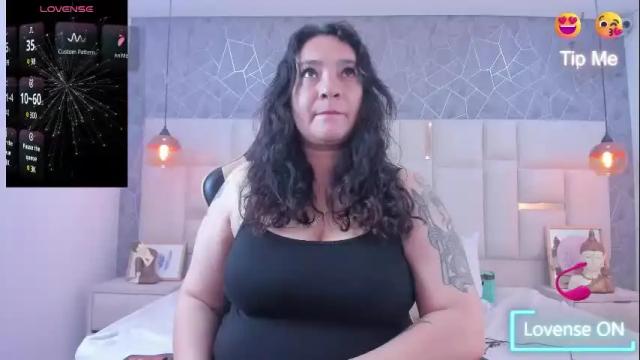 Image 4 of im_alaya Stream on Chaturbate on 1 month ago