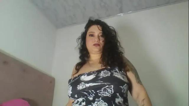 Image 2 of im_alaya Stream on Chaturbate on 11 days ago