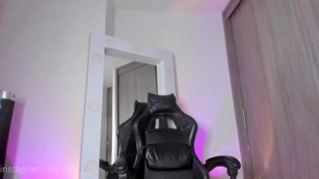 Image 6 of im_alis_ Stream on Chaturbate on 14 months ago