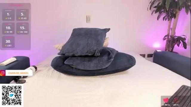 Image 12 of im_charliee Stream on Chaturbate on 1 month ago