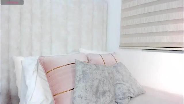 Image 2 of im_giselle_ Stream on Chaturbate on 2 months ago