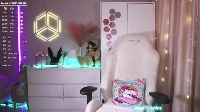 Image 3 of im_kristina Stream on Chaturbate on 16 days ago