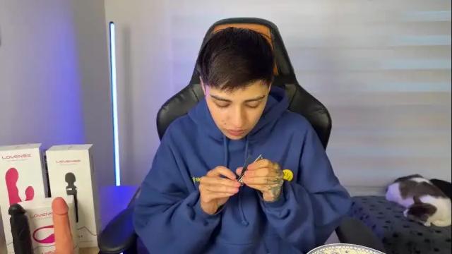 Image 4 of im_laia_ Stream on Chaturbate on 1 month ago