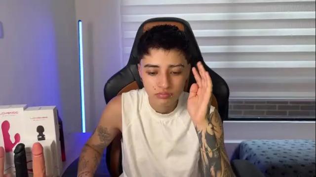 Image 12 of im_laia_ Stream on Chaturbate on 1 month ago