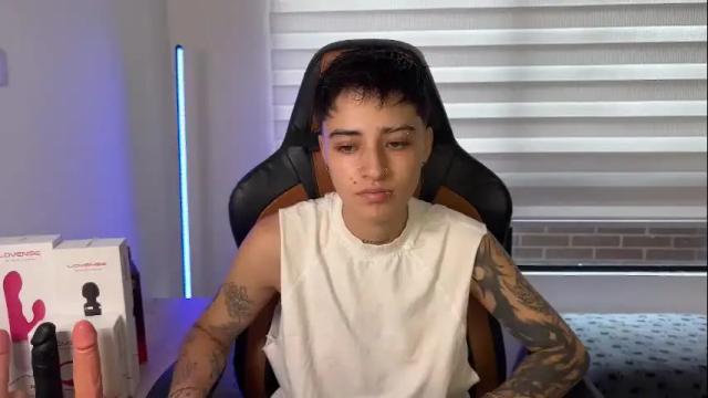 Image 7 of im_laia_ Stream on Chaturbate on 1 month ago