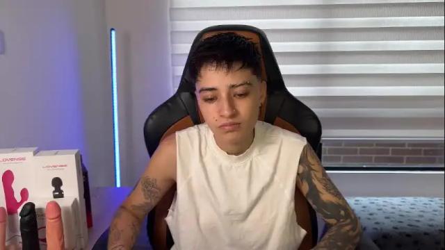 Image 8 of im_laia_ Stream on Chaturbate on 1 month ago