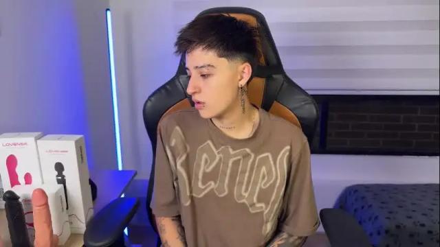 Image 3 of im_laia_ Stream on Chaturbate on 1 month ago