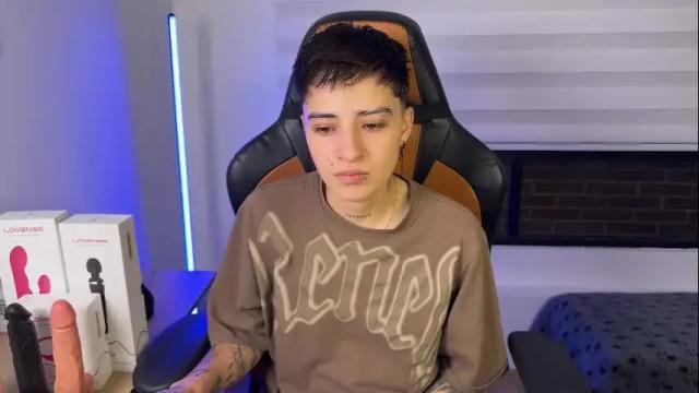 Image 6 of im_laia_ Stream on Chaturbate on 1 month ago