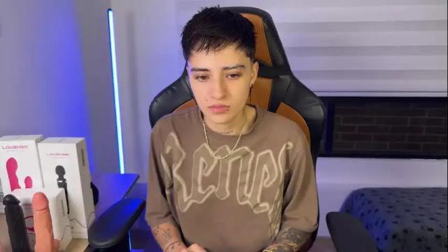 Image 7 of im_laia_ Stream on Chaturbate on 1 month ago