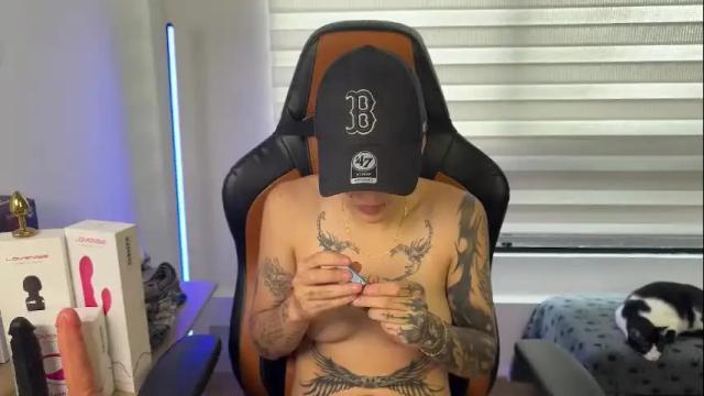 Image 11 of im_laia_ Stream on Chaturbate on 1 month ago