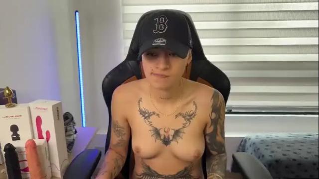 Image 3 of im_laia_ Stream on Chaturbate on 1 month ago