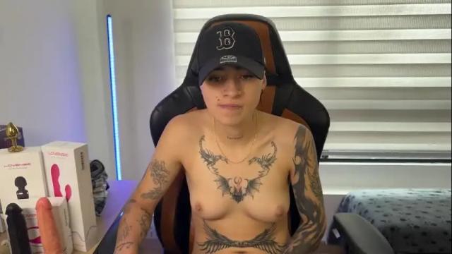 Image 6 of im_laia_ Stream on Chaturbate on 1 month ago