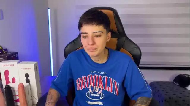 Image 2 of im_laia_ Stream on Chaturbate on 1 month ago