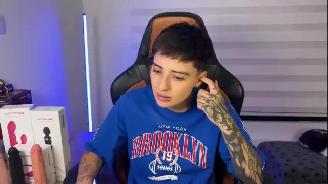 Image 3 of im_laia_ Stream on Chaturbate on 1 month ago