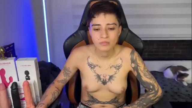 Image 2 of im_laia_ Stream on Chaturbate on 27 days ago