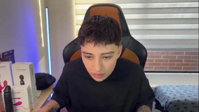 Image 12 of im_laia_ Stream on Chaturbate on 25 days ago
