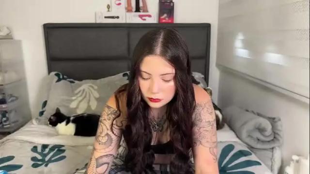 Image 3 of im_laia_ Stream on Chaturbate on 22 days ago
