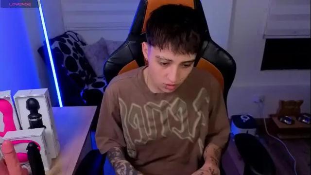 Image 2 of im_laia_ Stream on Chaturbate on 9 days ago